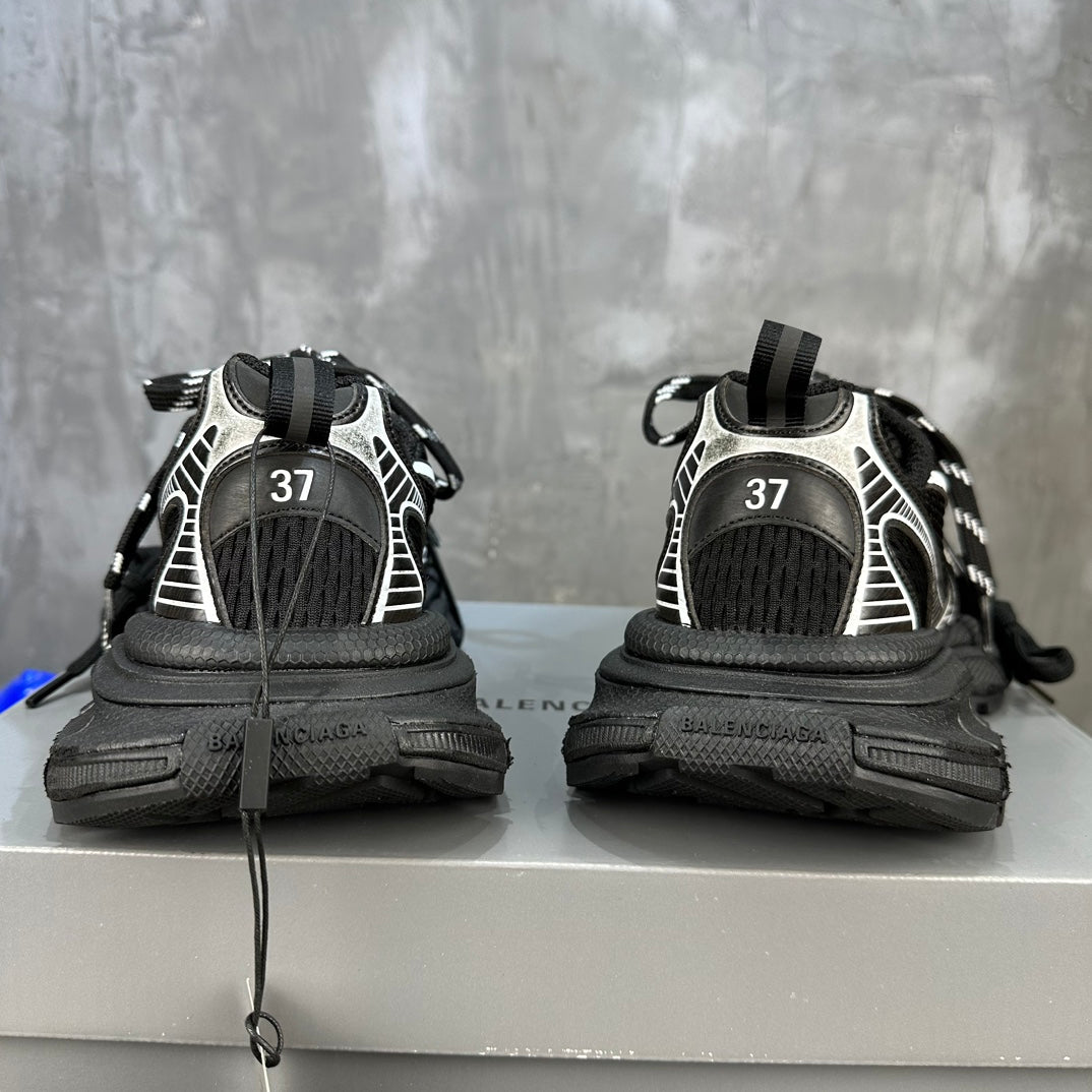 Balenciaga Triple S 'Silver Grey