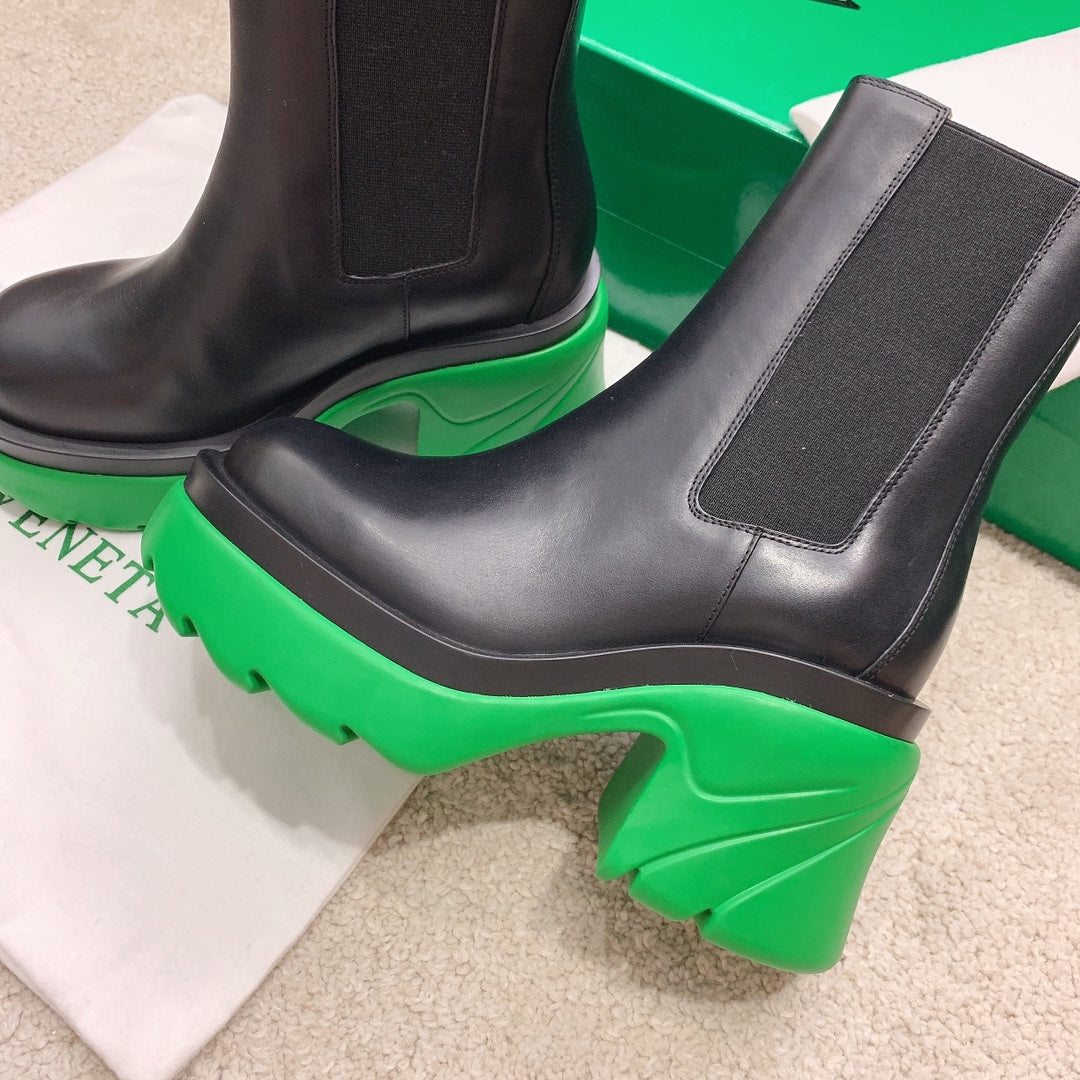 Boots (men and women)