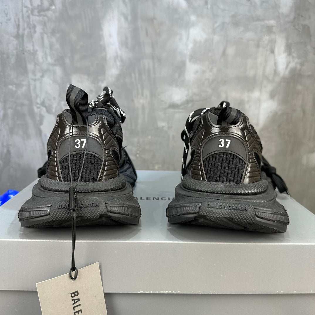 Balenciaga Triple S 'Silver Grey