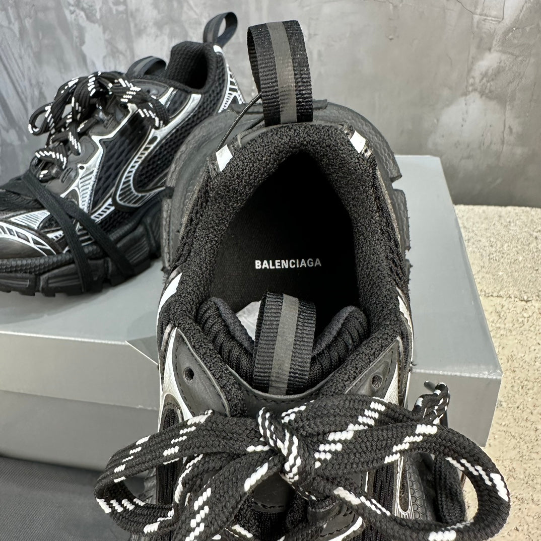 Balenciaga Triple S 'Silver Grey