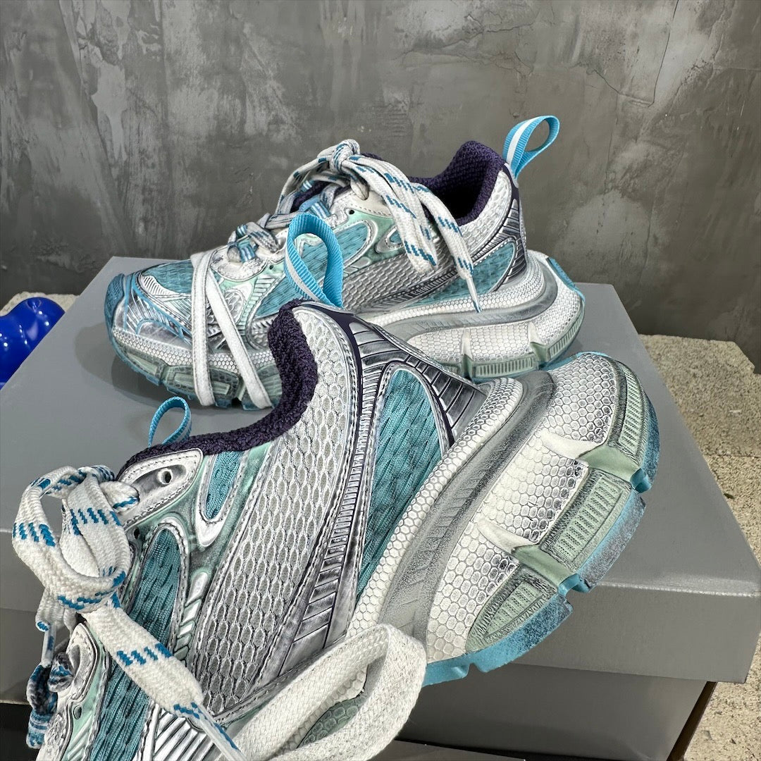 Balenciaga Triple S 'Silver Grey