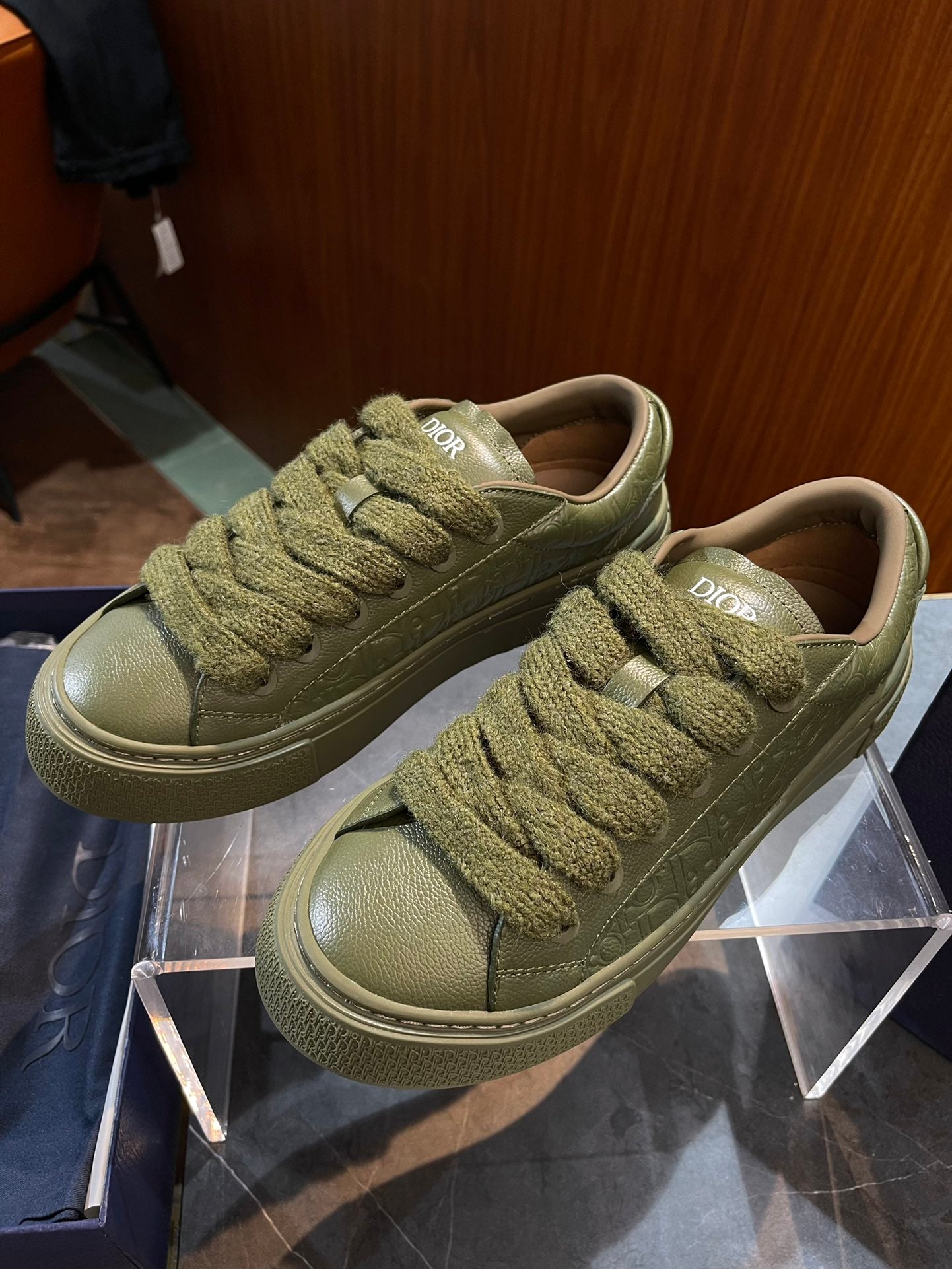 The B33 Spin sneaker Dior