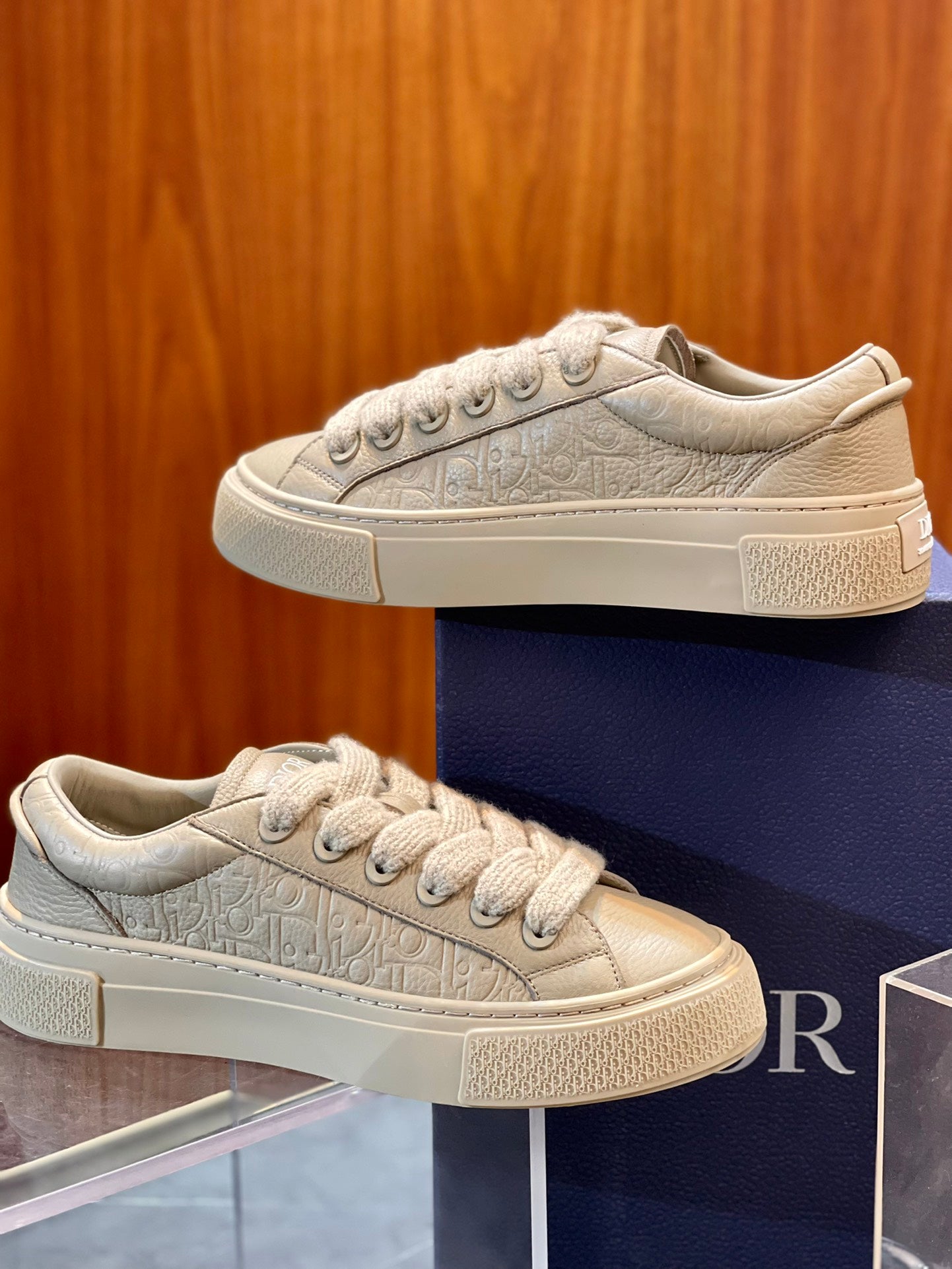 The B33 Spin sneaker Dior