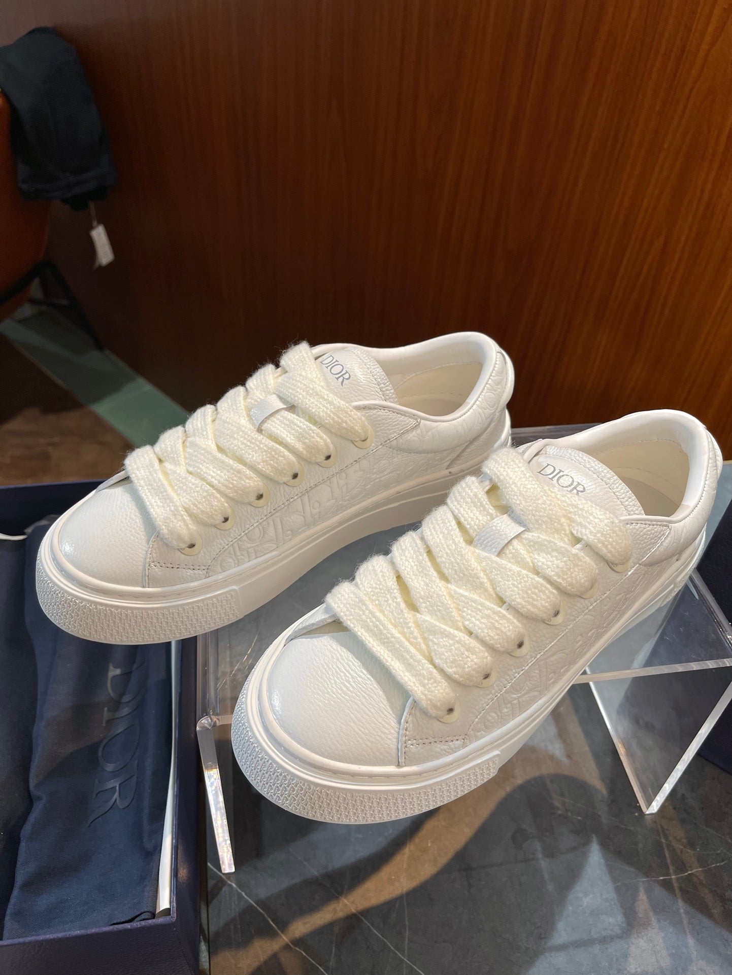 The B33 Spin sneaker Dior